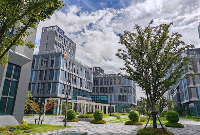 黄冈工业地产投资新蓝海——新能源产业园区崛起